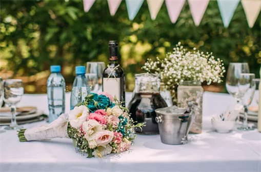 2023年12月4日是适合摆酒的日期吗 属于嫁娶的上等吉日吗