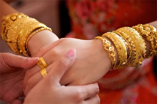 2023年10月拍婚纱照吉日 今年10月结婚的黄道吉日查询